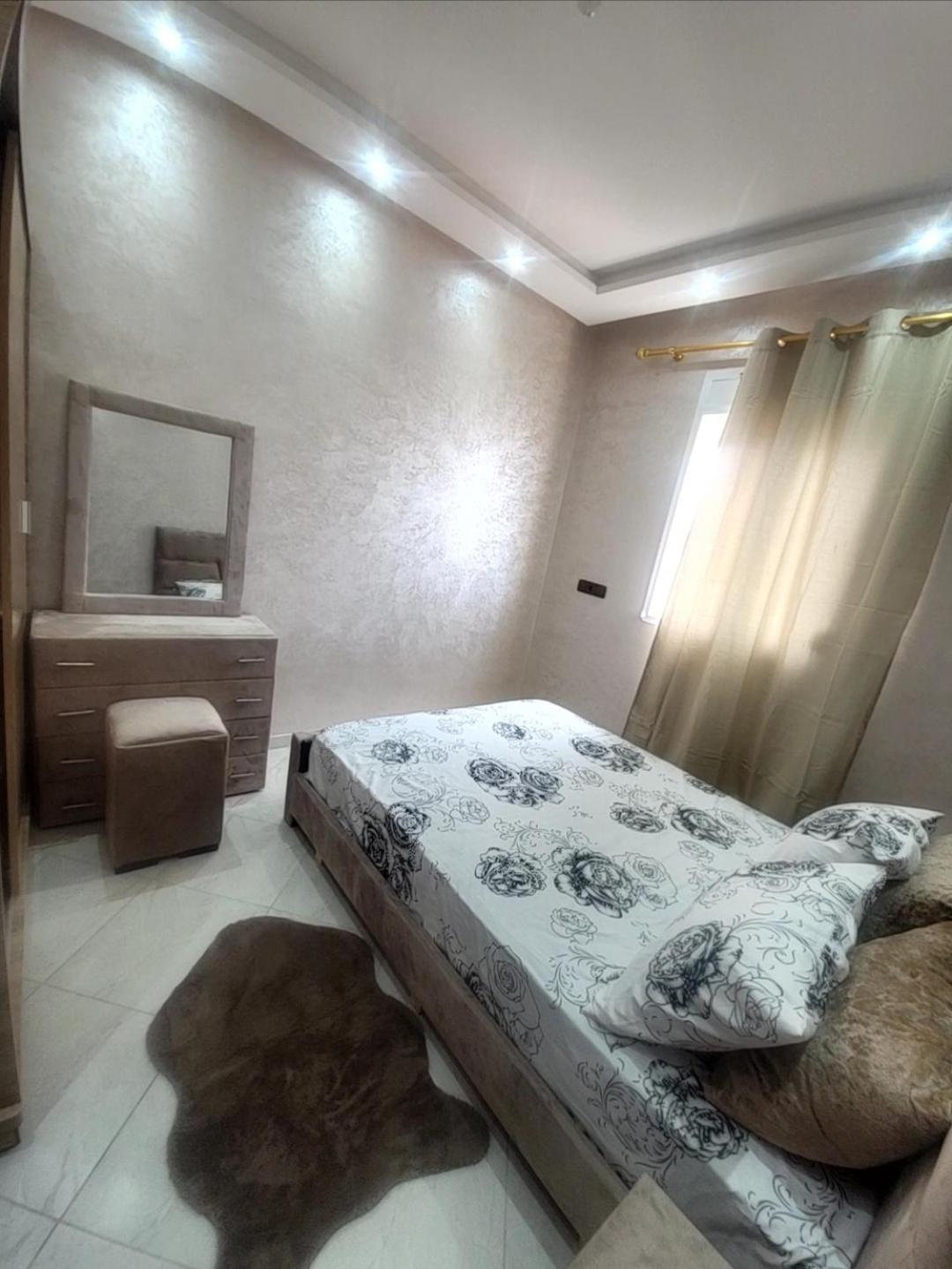 Joli A Cite Essalam Appartement *